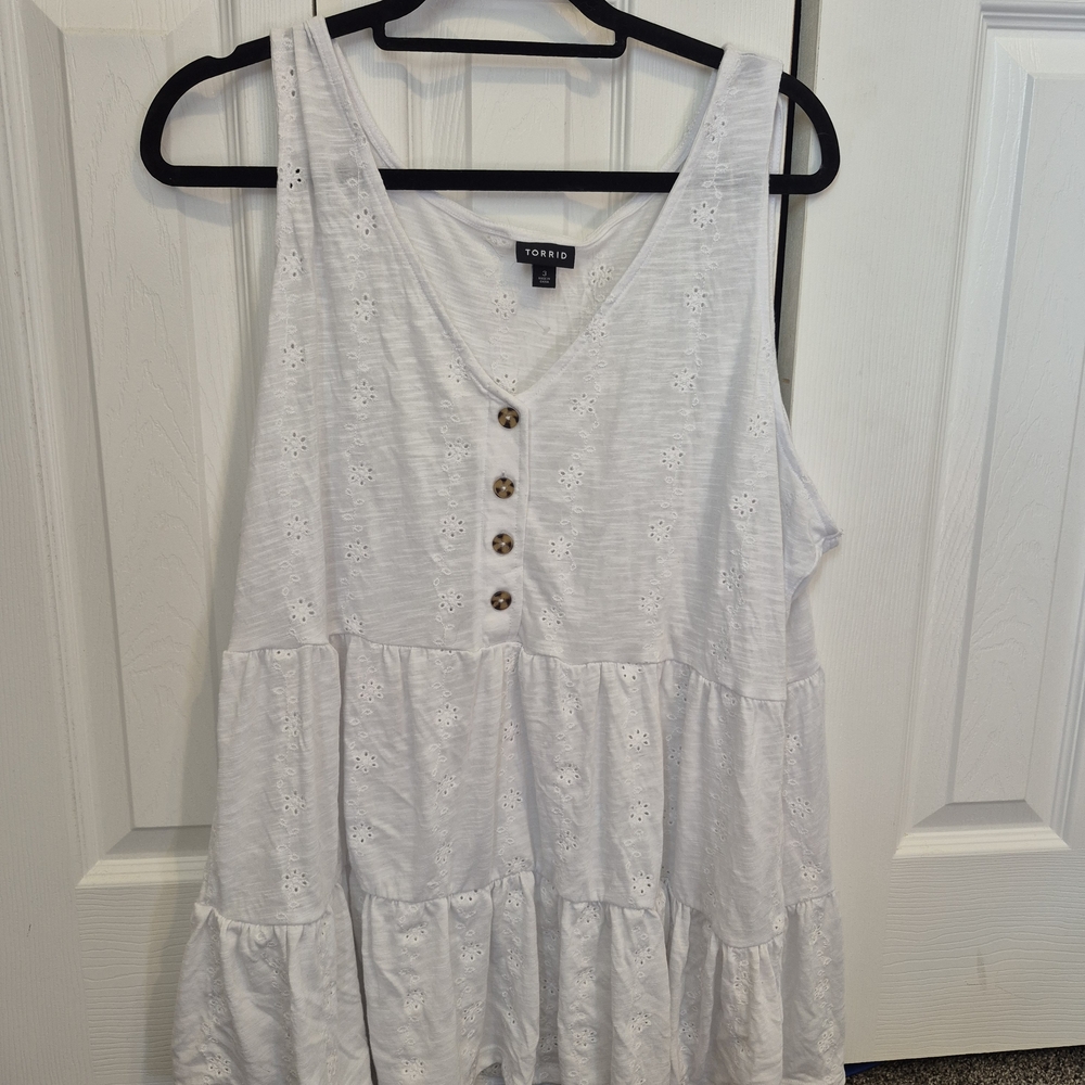 Torrid Cream Tiered Sleeveless Tank Top